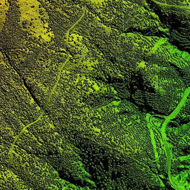 Redes - Apoyos en Línea Aérea de Alta Tensión - Iberdrola