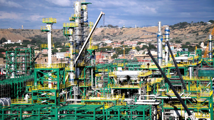 Estructura edificio Talara montaje en edificio de proceso