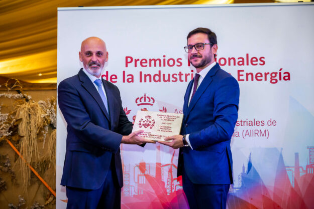Emilio Recogiendo Premio AIIRM 2019