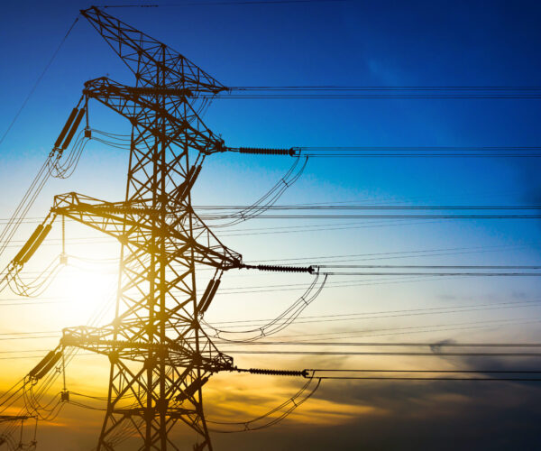 torre_corriente_electrica_alta_tension-2