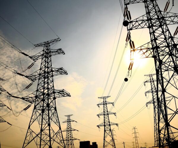 torre_corriente_electrica_alta_tension